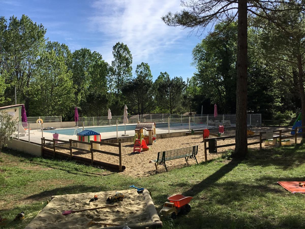 Camping De Graniers Monoblet Exterior foto